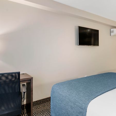 Quality Inn Centre-Ville Montreal Exterior photo