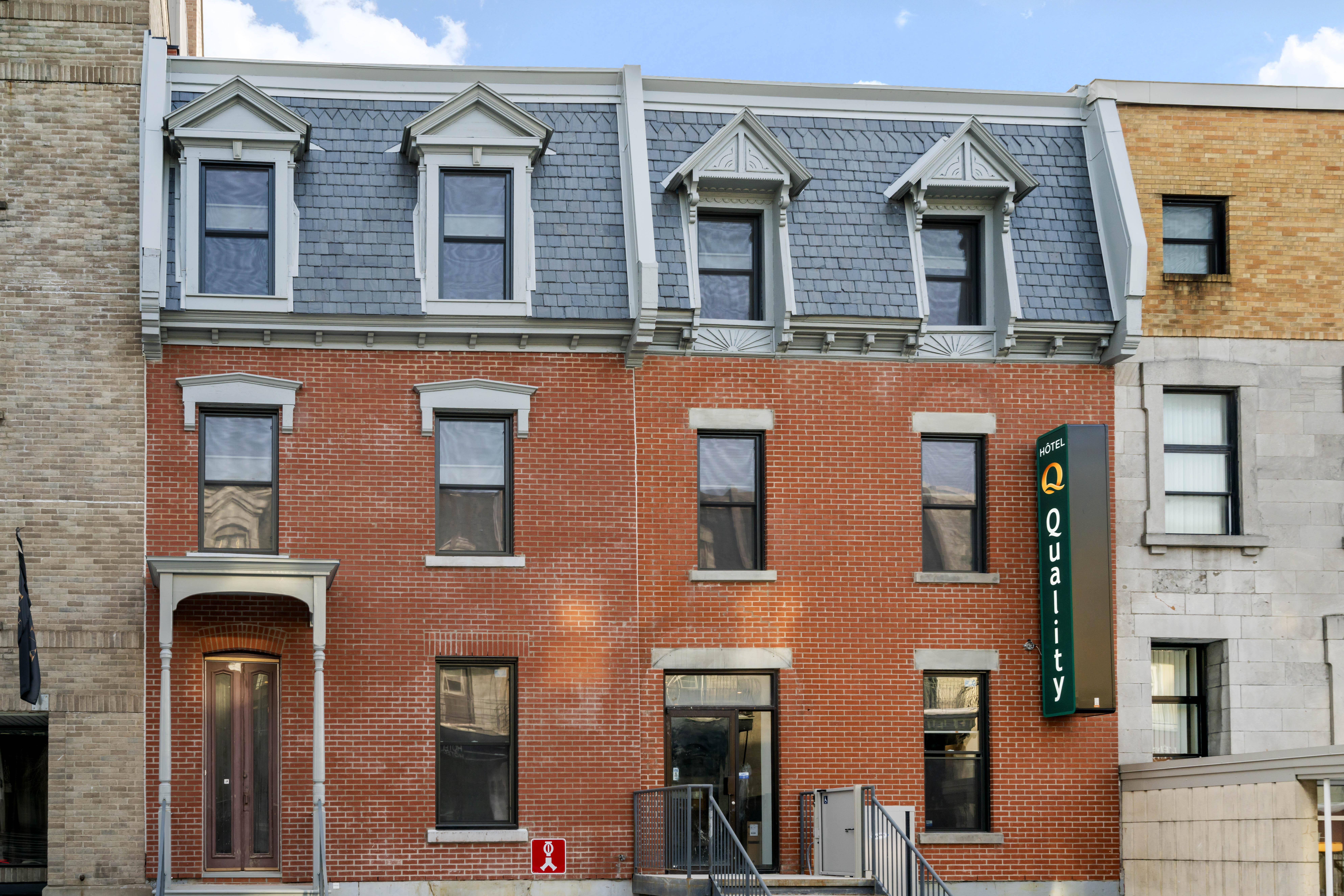 Quality Inn Centre-Ville Montreal Exterior photo